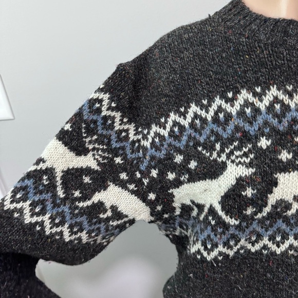Northern Isles Wool Fair Isle Sweater Deer Moose Gray Made in USA Medium - Picture 3 of 5